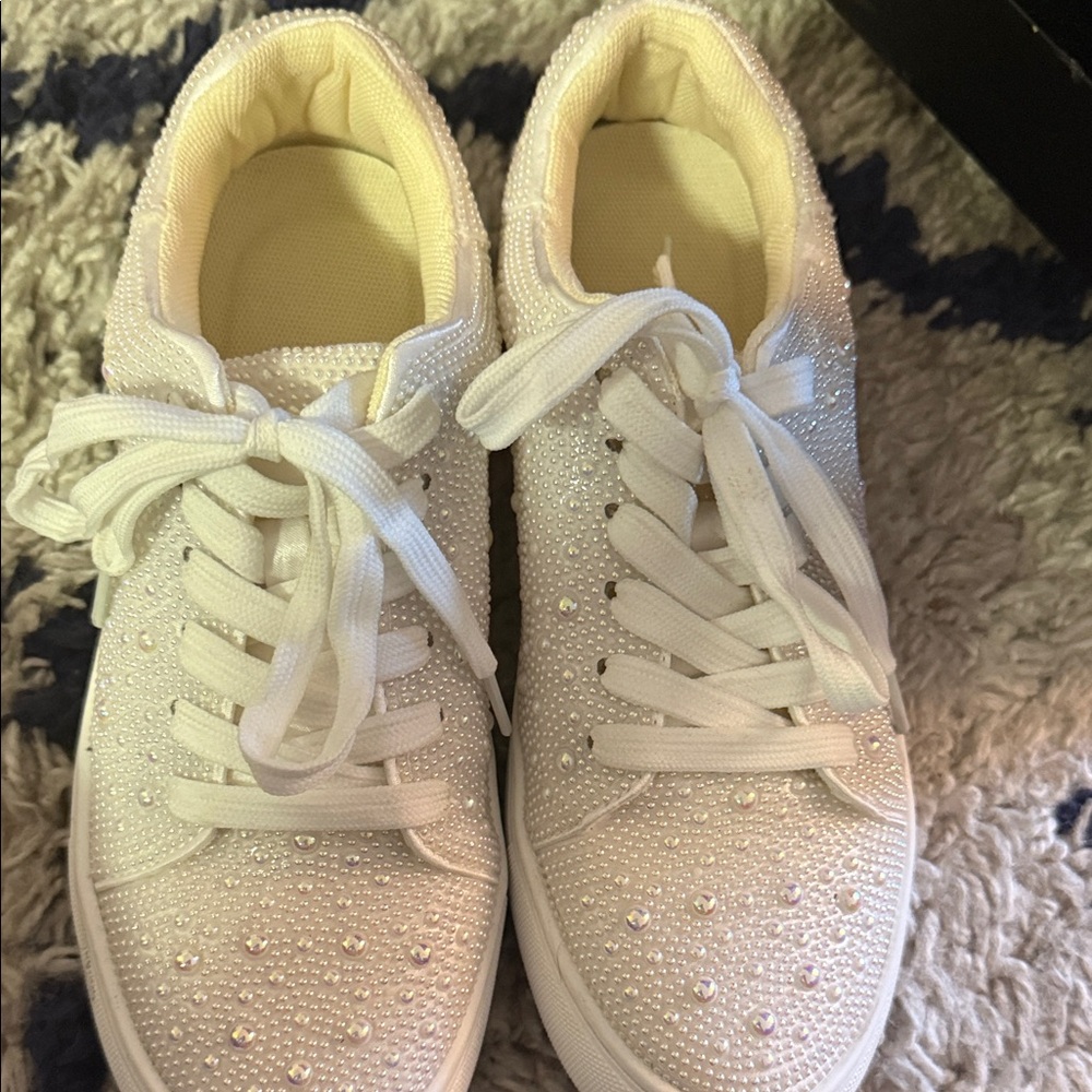 White Rhinestone Embellished Women’s Sneakers